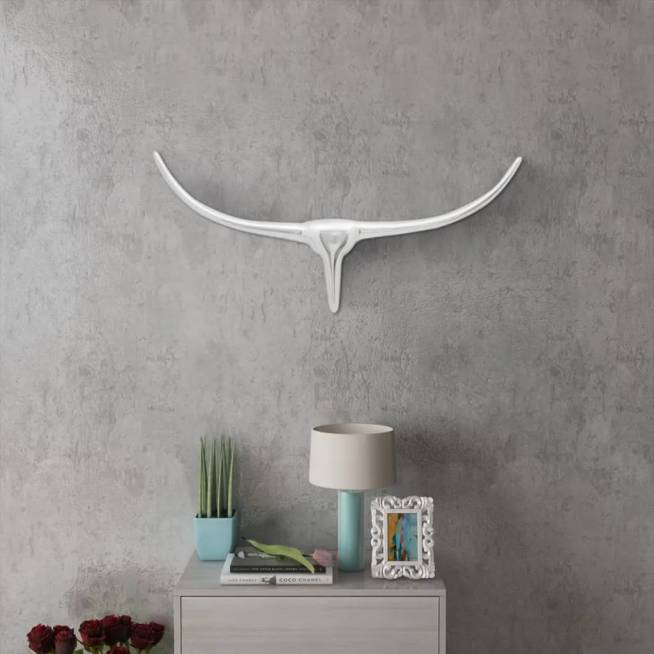 Wall Mounted Aluminium Bull's Head Decoration