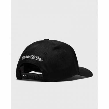 Mitchell & Ness NBA Brooklyn Nets Team Logo High Crown 6 Panel Classic Red Snapback kepurė HHSSINTL102-BNEYYYPPPBLCK