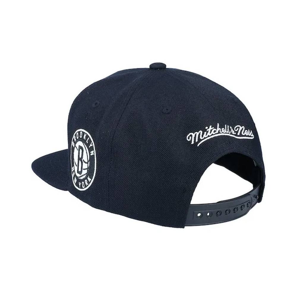 Mitchell & Ness NBA Brooklyn Nets Team Script 2.0 Snapback Nets kepurė HHSS3280-BNEYYYPPPBLCK