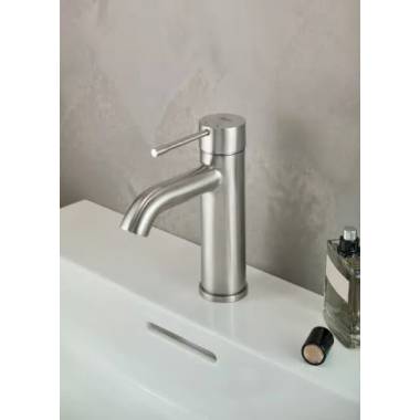 "Grohe Essence" naujas praustuvo maišytuvas 23589BE1