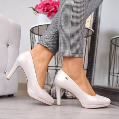 Pumps on a platform pearl beige W Sergio Leone